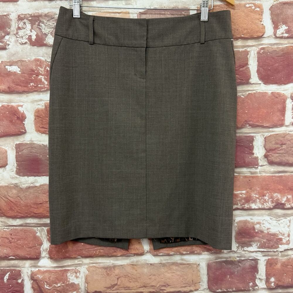 Express Skirt Women's Size 8 Brown Casual Career Work Office Stretchy Zip Up - Picture 6 of 8